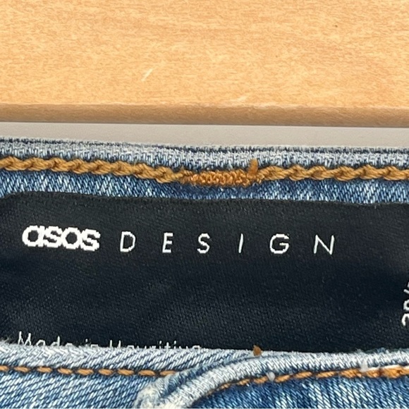 ASOS Design 30 Wide Boot Leg High Waist Denim - Picture 5 of 9